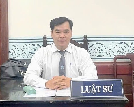 Luật sư